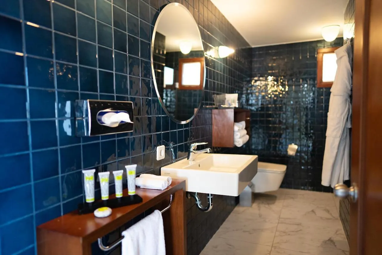 No81 Hotel Golturkbuku